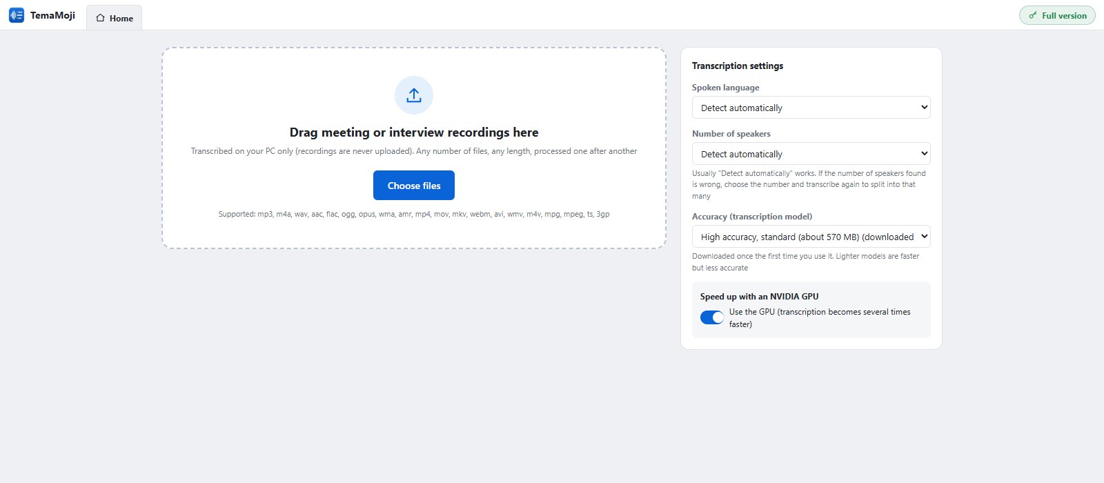 TemaMoji's home screen: a drop area for recordings, and transcription settings for spoken language, number of speakers and accuracy